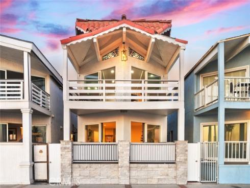 2212 W Oceanfront  , Newport Beach, CA