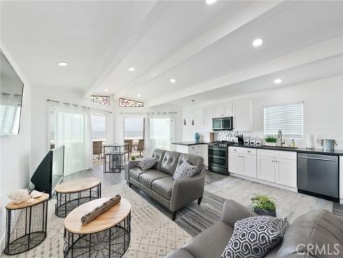 2212 W Oceanfront  , Newport Beach, CA