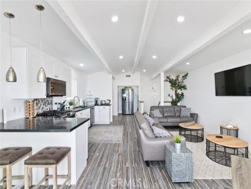 2212 W Oceanfront  , Newport Beach, CA