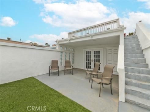 2212 W Oceanfront  , Newport Beach, CA