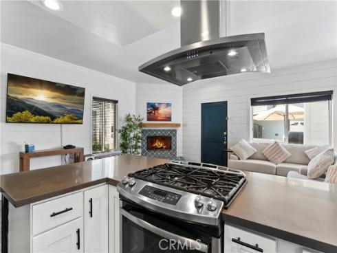 410  Clubhouse  , Newport Beach, CA