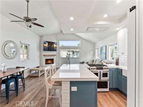 410  Clubhouse  , Newport Beach, CA