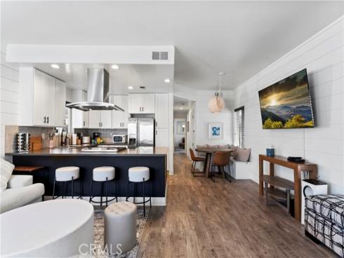 410  Clubhouse  , Newport Beach, CA