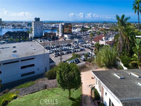 2953  Cliff Drive  , Newport Beach, CA