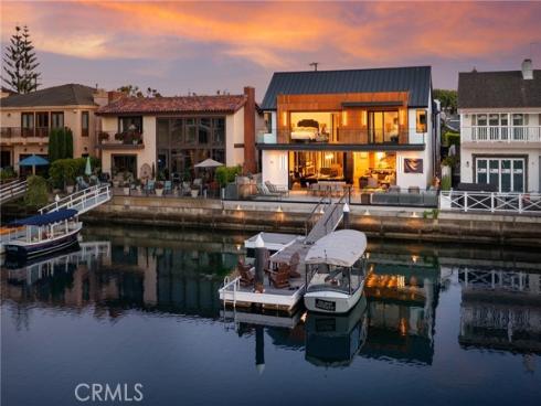 660 Harbor Island Drive