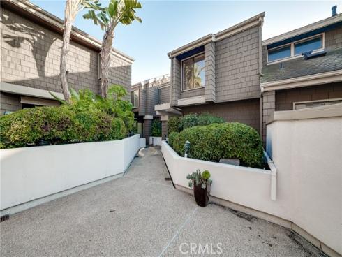 67  Sea Island   Drive, Newport Beach, CA