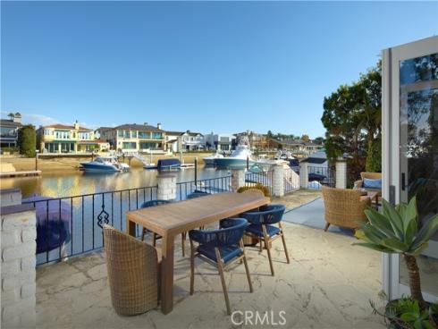 8  Linda Isle  , Newport Beach, CA