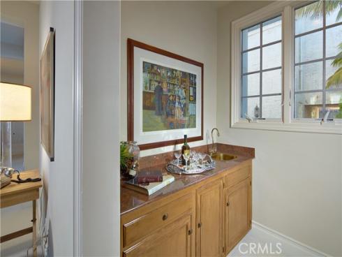 8  Linda Isle  , Newport Beach, CA