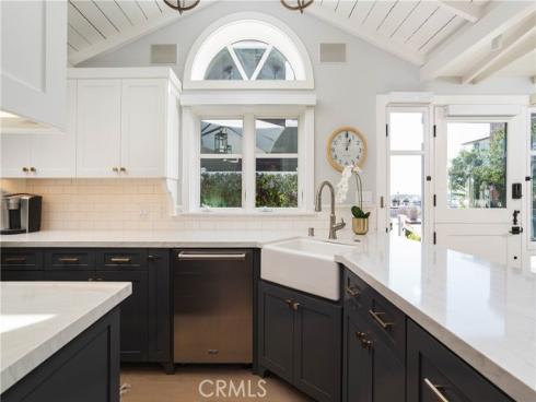 104  Onyx   Avenue, Newport Beach, CA