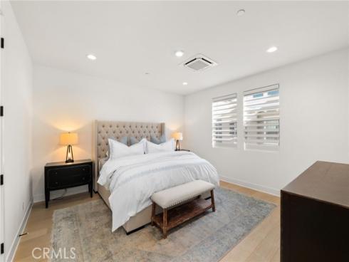 2127  Cresta  , Newport Beach, CA