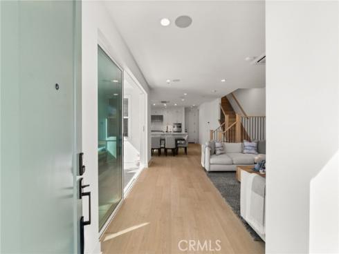 2127  Cresta  , Newport Beach, CA