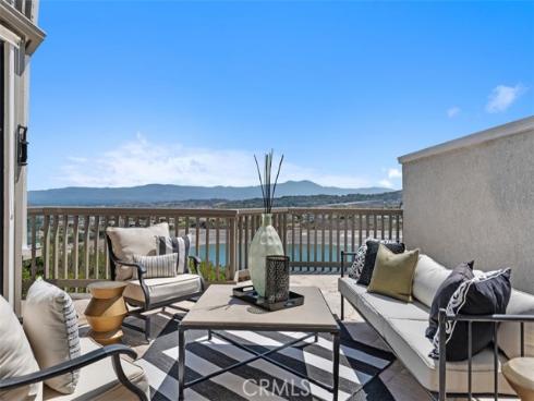 26  Coventry  25 , Newport Beach, CA