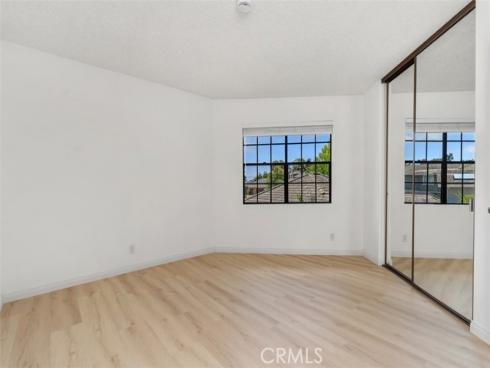 26  Coventry  25 , Newport Beach, CA