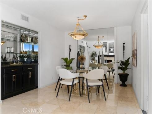 26  Coventry  25 , Newport Beach, CA