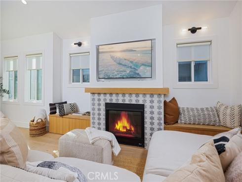 122 E Bay   Avenue, Newport Beach, CA