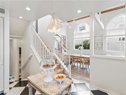 209  Diamond  , Newport Beach, CA