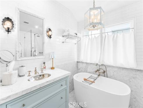 209  Diamond  , Newport Beach, CA