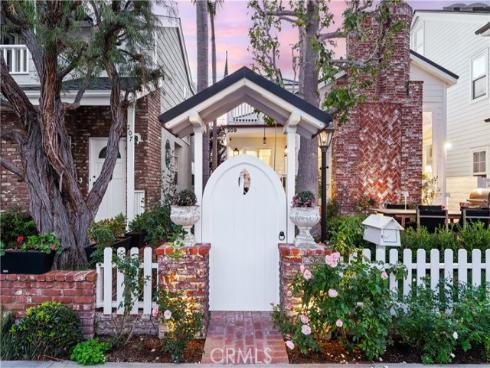 209  Diamond  , Newport Beach, CA