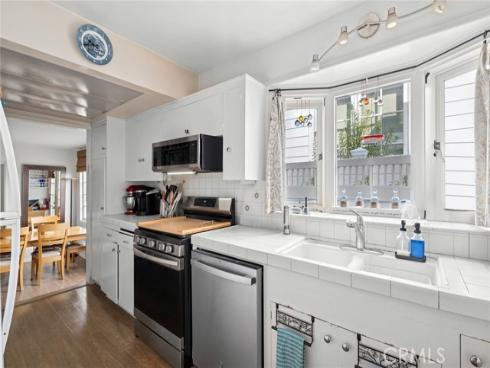 315  Sapphire  , Newport Beach, CA