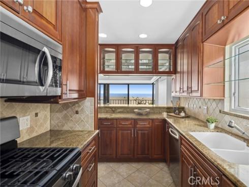 1510 W Oceanfront  , Newport Beach, CA