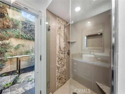 1038  Santiago   Drive, Newport Beach, CA