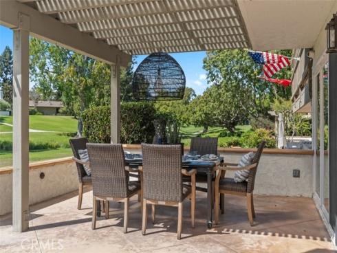 525  Vista Flora  , Newport Beach, CA