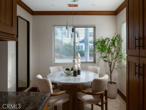 401  Holmwood  , Newport Beach, CA