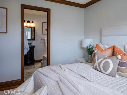 401  Holmwood  , Newport Beach, CA