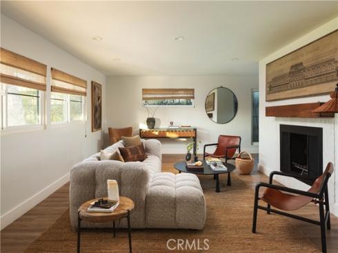 1136  Highland  , Newport Beach, CA