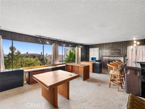 101  Kings   Place, Newport Beach, CA