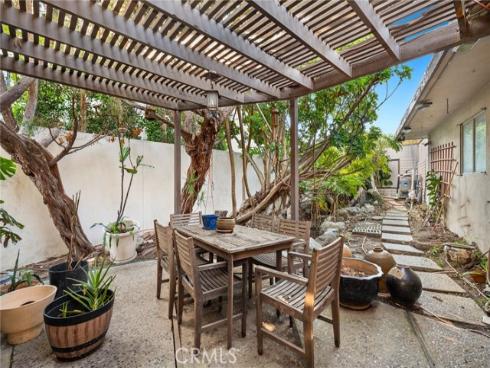 101  Kings   Place, Newport Beach, CA