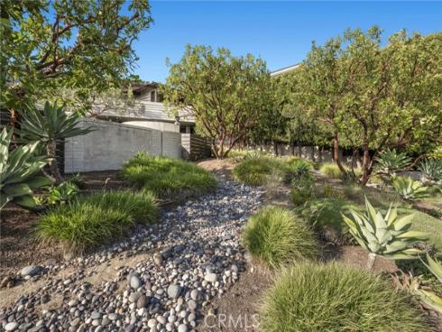 101  Kings   Place, Newport Beach, CA