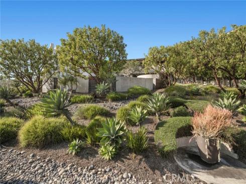 101  Kings   Place, Newport Beach, CA