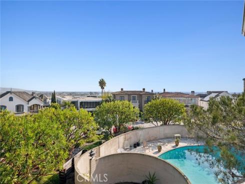 101  Kings   Place, Newport Beach, CA