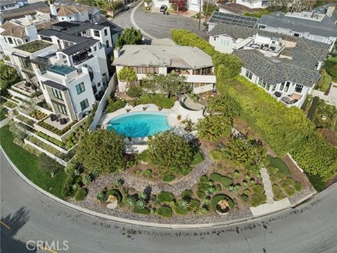 101  Kings   Place, Newport Beach, CA