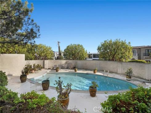 101  Kings   Place, Newport Beach, CA