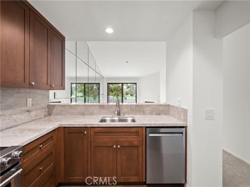 232 Villa Point Drive, Newport Beach, CA