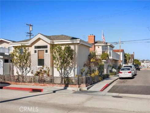 1300 W Balboa Boulevard, Newport Beach, CA