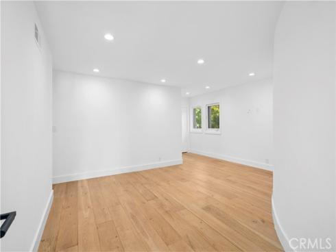 2572 Bayshore , Newport Beach, CA