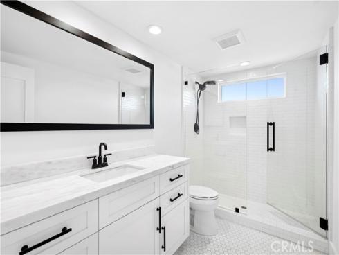 2572 Bayshore , Newport Beach, CA