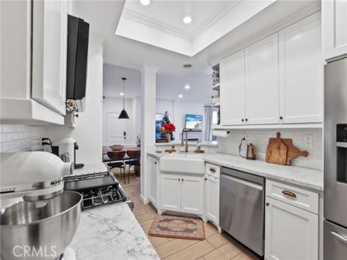 48 Baycrest 32 Court, Newport Beach, CA