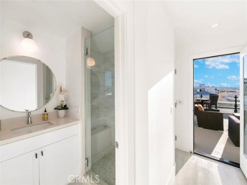 417 E Bay , Newport Beach, CA