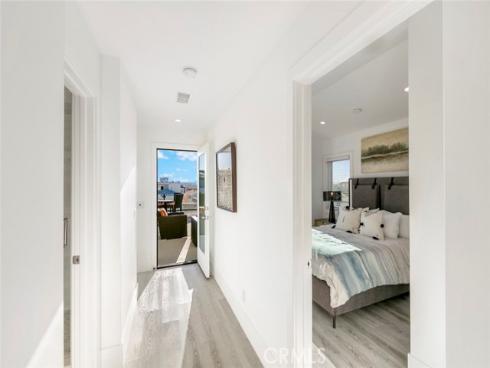 417 E Bay , Newport Beach, CA