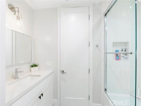 417 E Bay , Newport Beach, CA