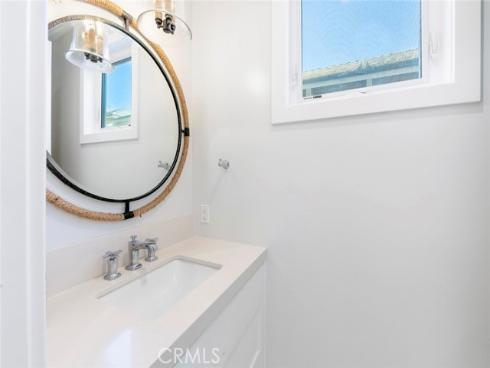 417 E Bay , Newport Beach, CA