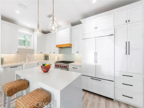 417 E Bay , Newport Beach, CA