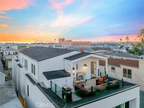417 E Bay , Newport Beach, CA
