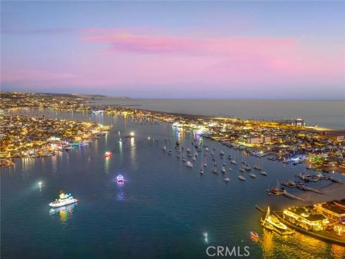 417 E Bay , Newport Beach, CA