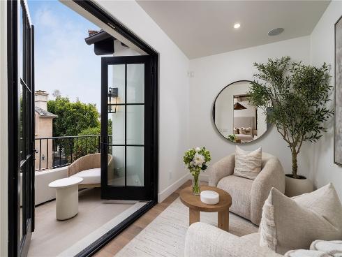 208 Via Palermo , Newport Beach, CA