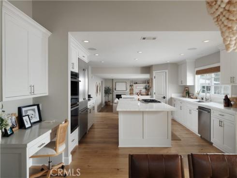 2056 Port Weybridge , Newport Beach, CA